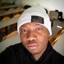https://randomuser.me/api/portraits/men/70.jpg
